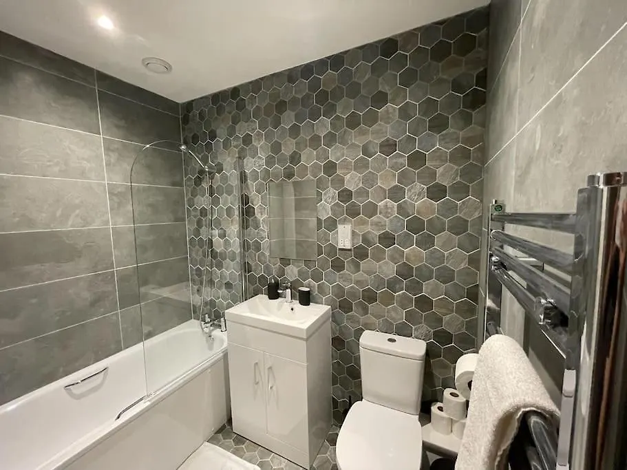 Luxury 2 Bed City Centre Duplex With High Ceilings كارديف