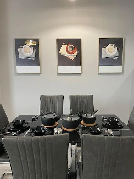 Luxury 2 Bed City Centre Duplex With High Ceilings كارديف 0*,  المملكة المتحدة