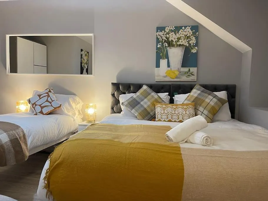 Luxury 2 Bed City Centre Duplex With High Ceilings كارديف شقة