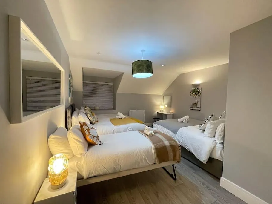 Luxury 2 Bed City Centre Duplex With High Ceilings كارديف